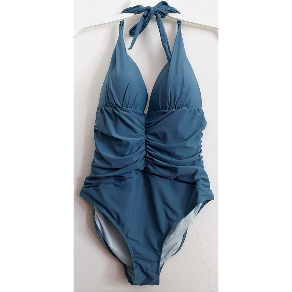 Cupshe • Super Bloom Retro Plunging Halterneck One-Piece - Picture 2 of 12